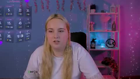 nicole_bright online show from July 27, 10:12 am