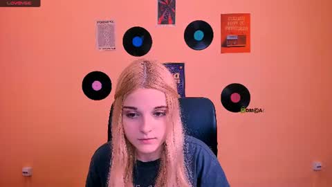 nicole_bright online show from July 13, 9:54 am