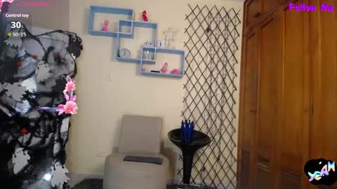 Nicole Santana online show from October 19, 12:23 am