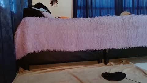  Anna Nicole  online show from January 15, 3:29 pm