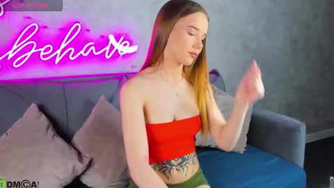 Nicole  My schedule for the week 2 GMT  9am-15pm  Mo Tu Th Fr online show from March 1, 9:20 am