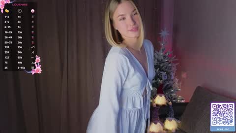 Nicole online show from December 17, 12:54 pm