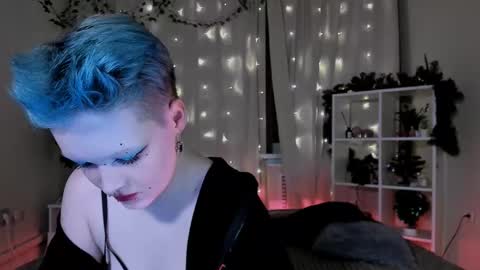 Snapshot of nicolefloret chatting on December 26, 8:32 pm Nicole online show from December 26, 8:32 pm