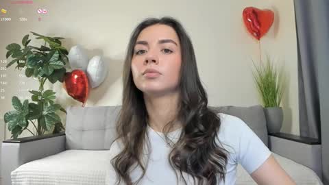 Snapshot of nicoleluuv chatting on March 9, 1:04 pm Dua Lipa online show from March 9, 1:04 pm
