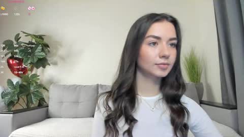 Snapshot of nicoleluuv chatting on March 3, 1:04 pm Dua Lipa online show from March 3, 1:04 pm