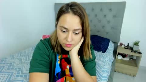  ELIZABETH  online show from June 5, 1:09 am
