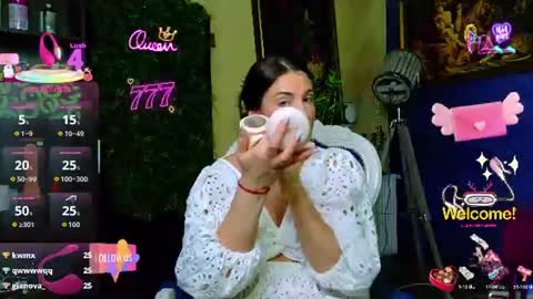 Nicolle online show from July 5, 9:48 am
