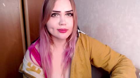 Snapshot of night_shine chatting on October 11, 7:38 pm night_shine online show from October 11, 7:38 pm