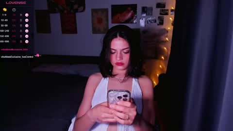 Daisy online show from May 20, 7:00 pm