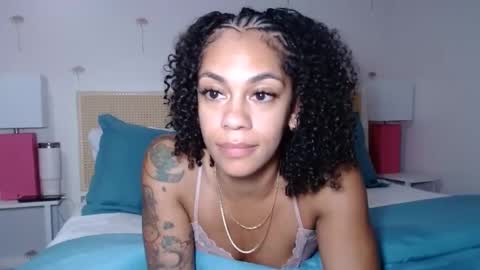 Snapshot of nikayasworld chatting on September 25, 6:12 am nikayasworld online show from September 25, 6:12 am
