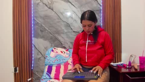 nikita online show from December 14, 8:09 am