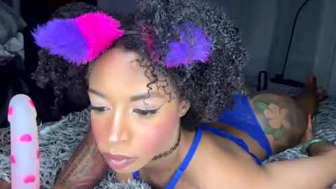 nikitalove104 online show from July 24, 2:09 am