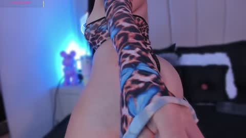 Snapshot of nikkii_vegaa chatting on February 6, 5:25 am Nikki online show from February 6, 5:25 am