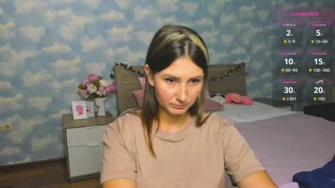 nikkikiss___ online show from July 10, 1:28 am