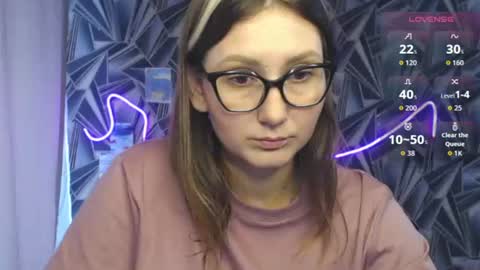 nikkikiss___ online show from July 22, 3:07 am
