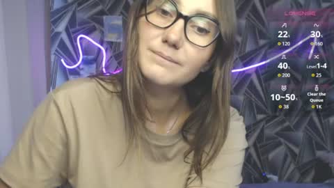 nikkikiss___ online show from July 14, 2:05 am