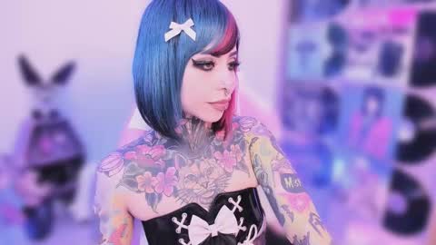 Nikki Ramone   online show from November 8, 3:55 am