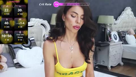 Snapshot of nikkirushxx chatting on October 9, 7:12 am Nikky online show from October 9, 7:12 am