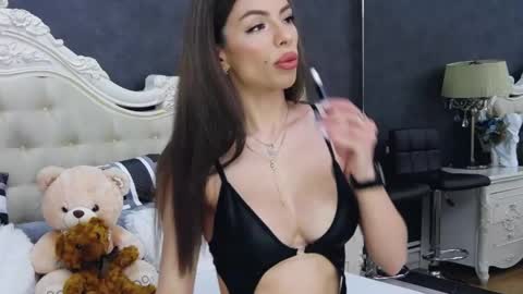 Nikky online show from April 18, 7:00 am