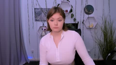 Little Niko  Help me reach my goals online show from December 11, 7:46 pm