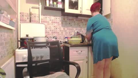 Snapshot of nikolettared chatting on December 30, 10:23 pm Nikoletta online show from December 30, 10:23 pm