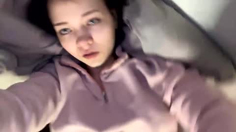 nikoli_naw online show from February 22, 8:15 pm