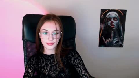 nikonara_ online show from March 10, 2:48 pm