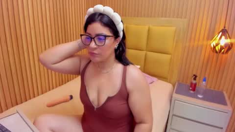   online show from March 18, 12:21 pm