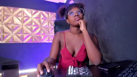 Snapshot of nilosolem12 chatting on December 28, 12:45 pm nilo solem online show from December 28, 12:45 pm