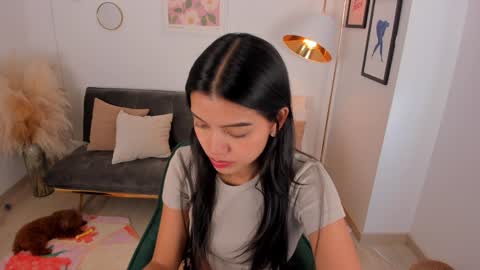 NINA online show from January 17, 7:38 pm