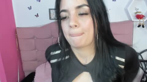 Nina online show from December 8, 7:54 pm