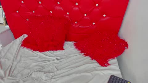 Nina online show from December 28, 5:02 am