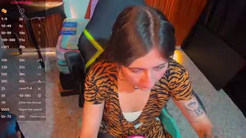 Nina online show from July 27, 1:08 pm