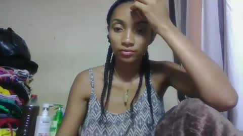 ninaeaa online show from April 14, 6:19 pm