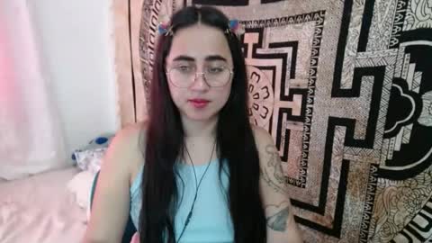 N I N A online show from December 19, 4:21 pm