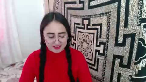 Snapshot of ninakravtz chatting on October 3, 4:01 pm N I N A online show from October 3, 4:01 pm