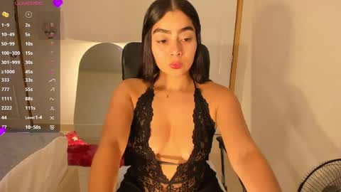 Nina  online show from April 27, 10:18 pm