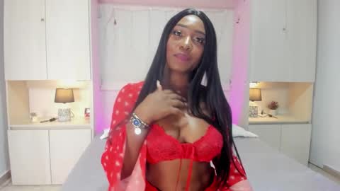 Perla  online show from February 4, 9:07 pm