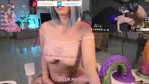 Snapshot of ninapoledance chatting on September 18, 6:50 pm Nina online show from September 18, 6:50 pm