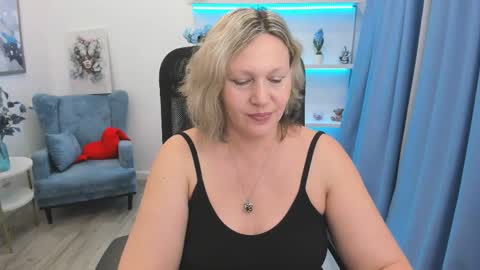 ninastarle online show from May 31, 11:49 am