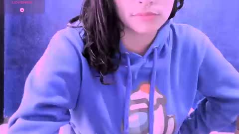 Snapshot of ninayellow chatting on September 11, 1:55 pm Nina online show from September 11, 1:55 pm
