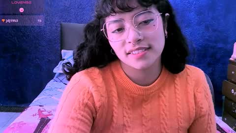 Snapshot of ninayellow chatting on September 24, 1:54 pm Nina online show from September 24, 1:54 pm