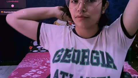 Nina online show from December 1, 4:31 pm