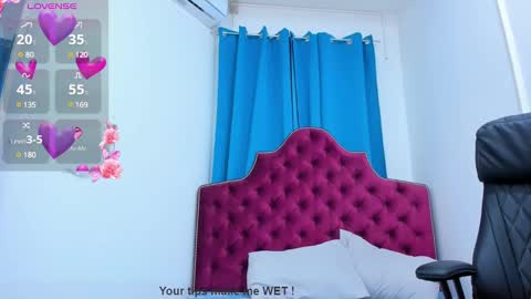 nina dee online show from March 11, 5:02 am