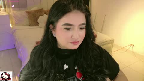 Nina online show from May 22, 1:20 pm