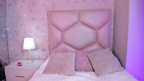   ambarsulliva  online show from January 17, 11:29 am