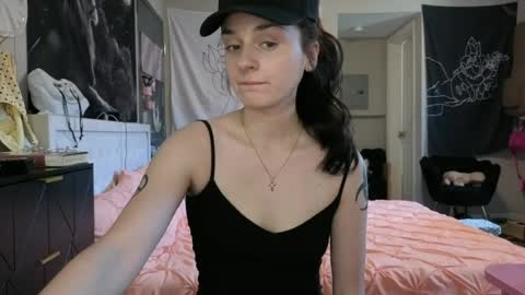 Noelle online show from June 22, 4:59 pm