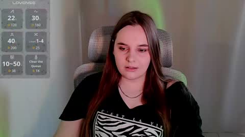 noir_ember_ online show from July 9, 4:31 pm