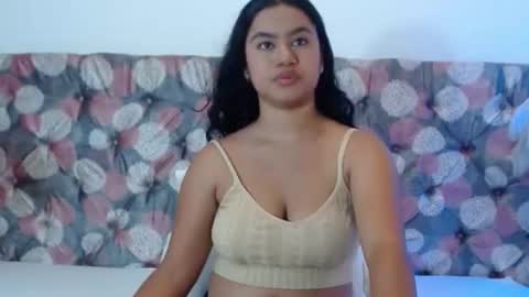 Noira Vale online show from July 24, 7:33 pm