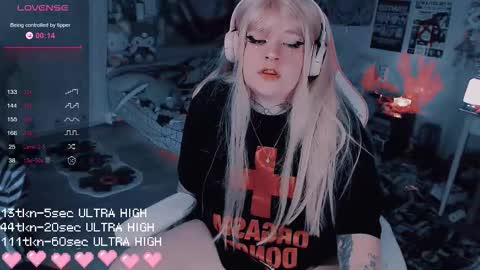 Noori online show from November 8, 9:20 pm